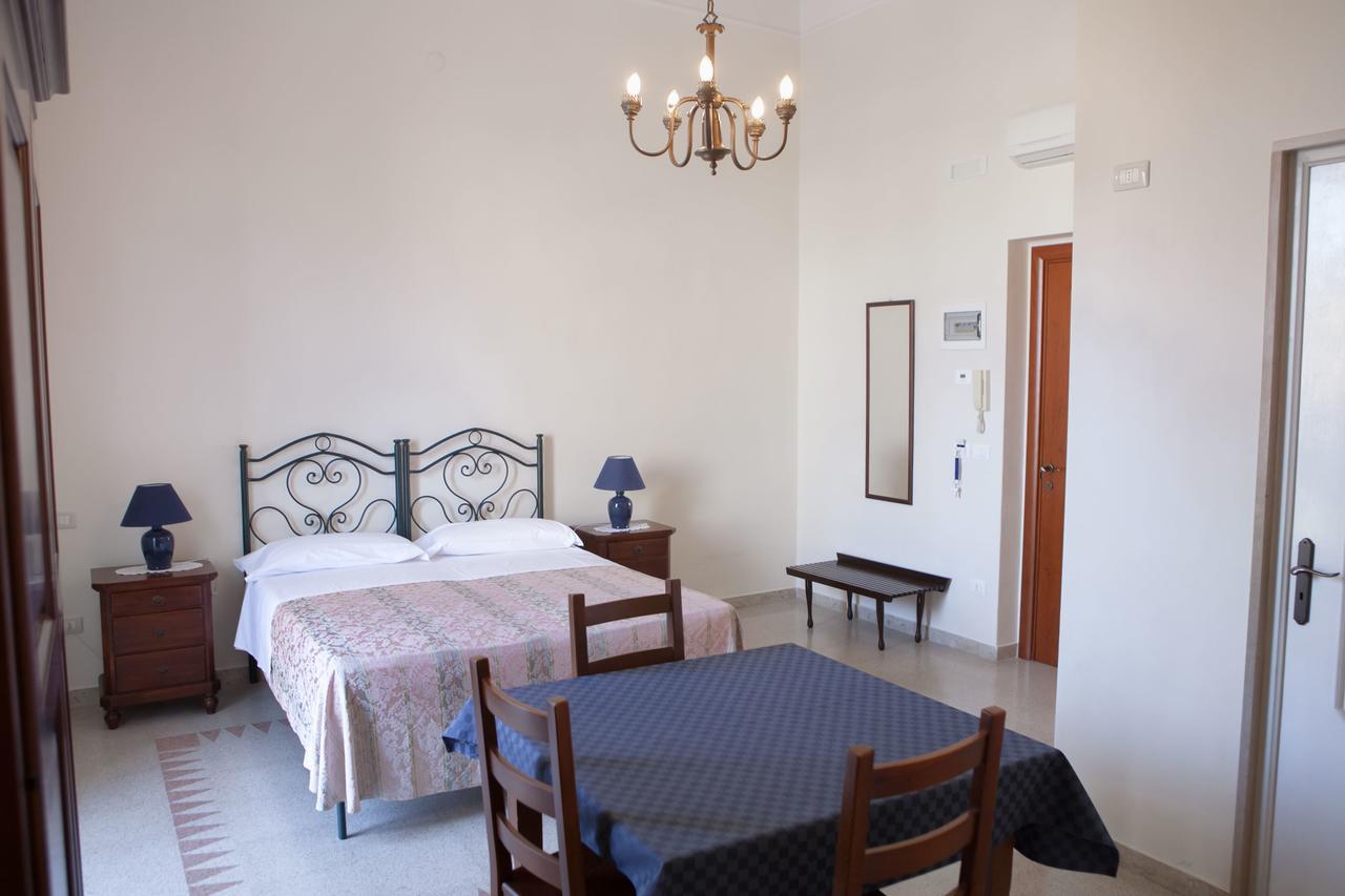 Albergo Lucy Trani Kamer foto