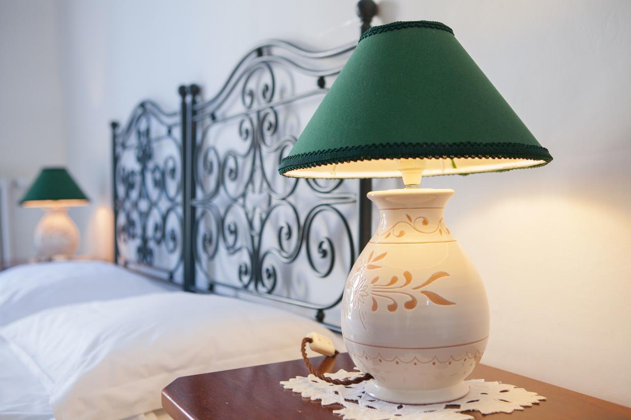 Albergo Lucy Trani Buitenkant foto
