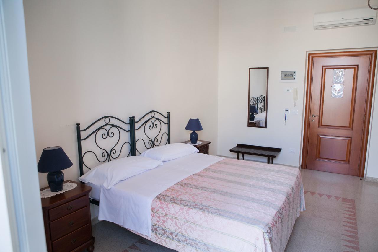 Albergo Lucy Trani Kamer foto