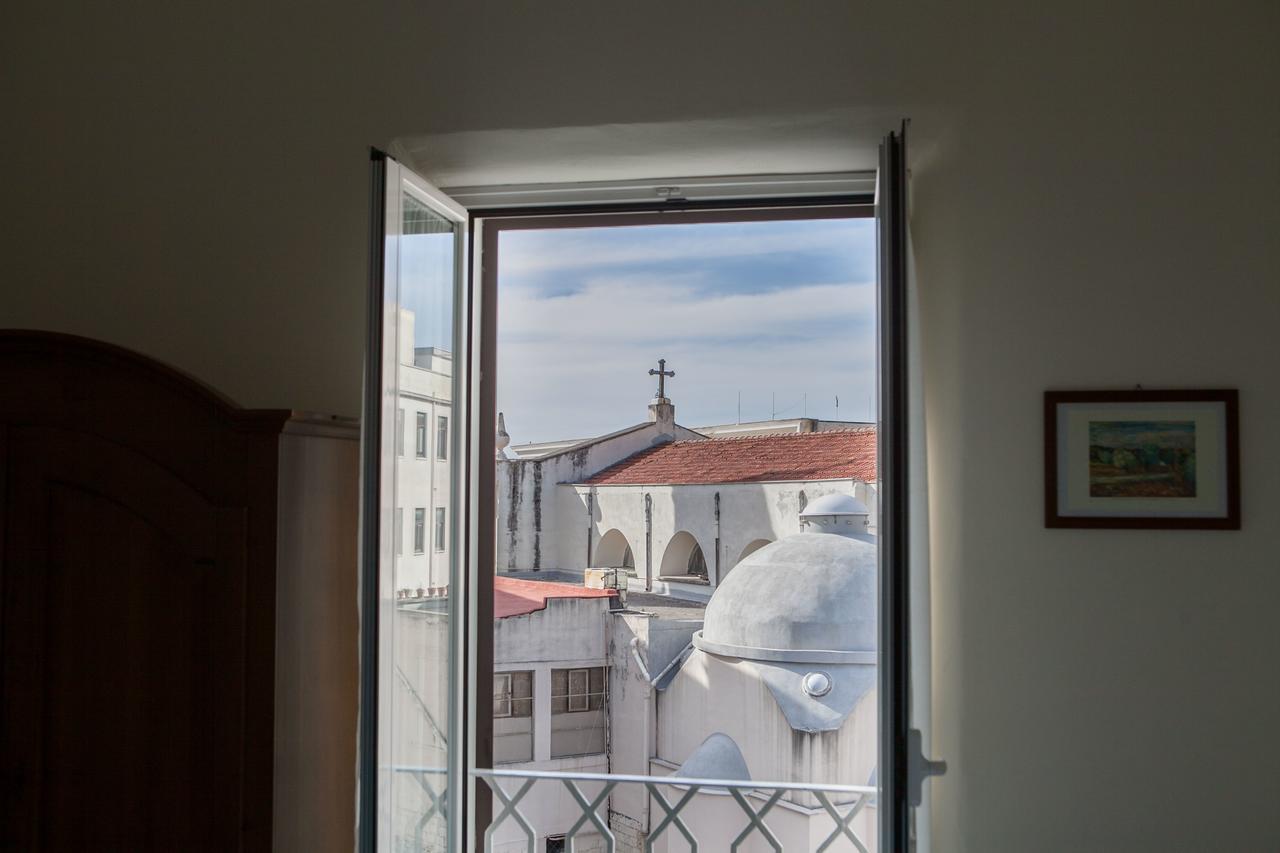 Albergo Lucy Trani Buitenkant foto