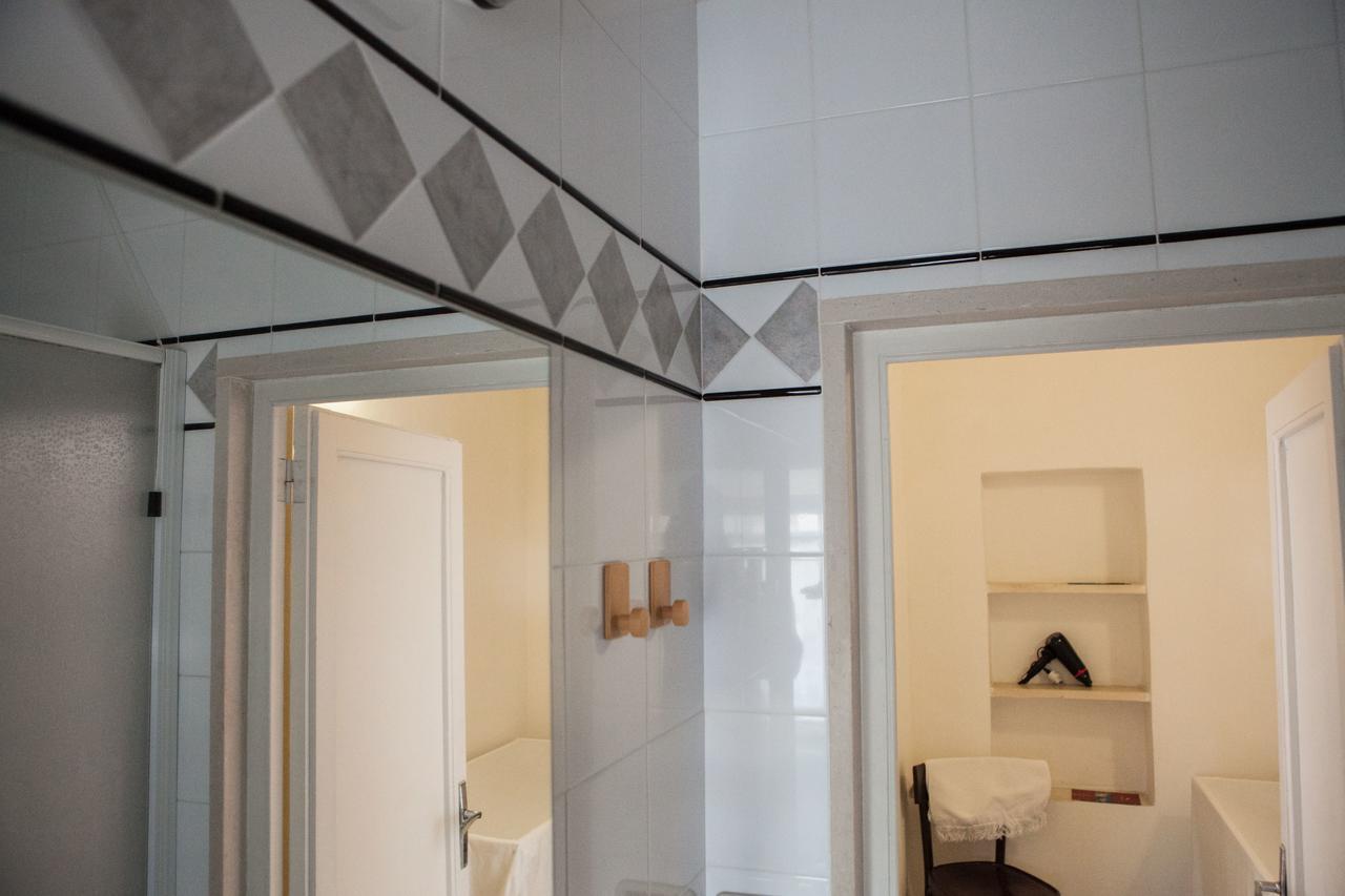 Albergo Lucy Trani Buitenkant foto