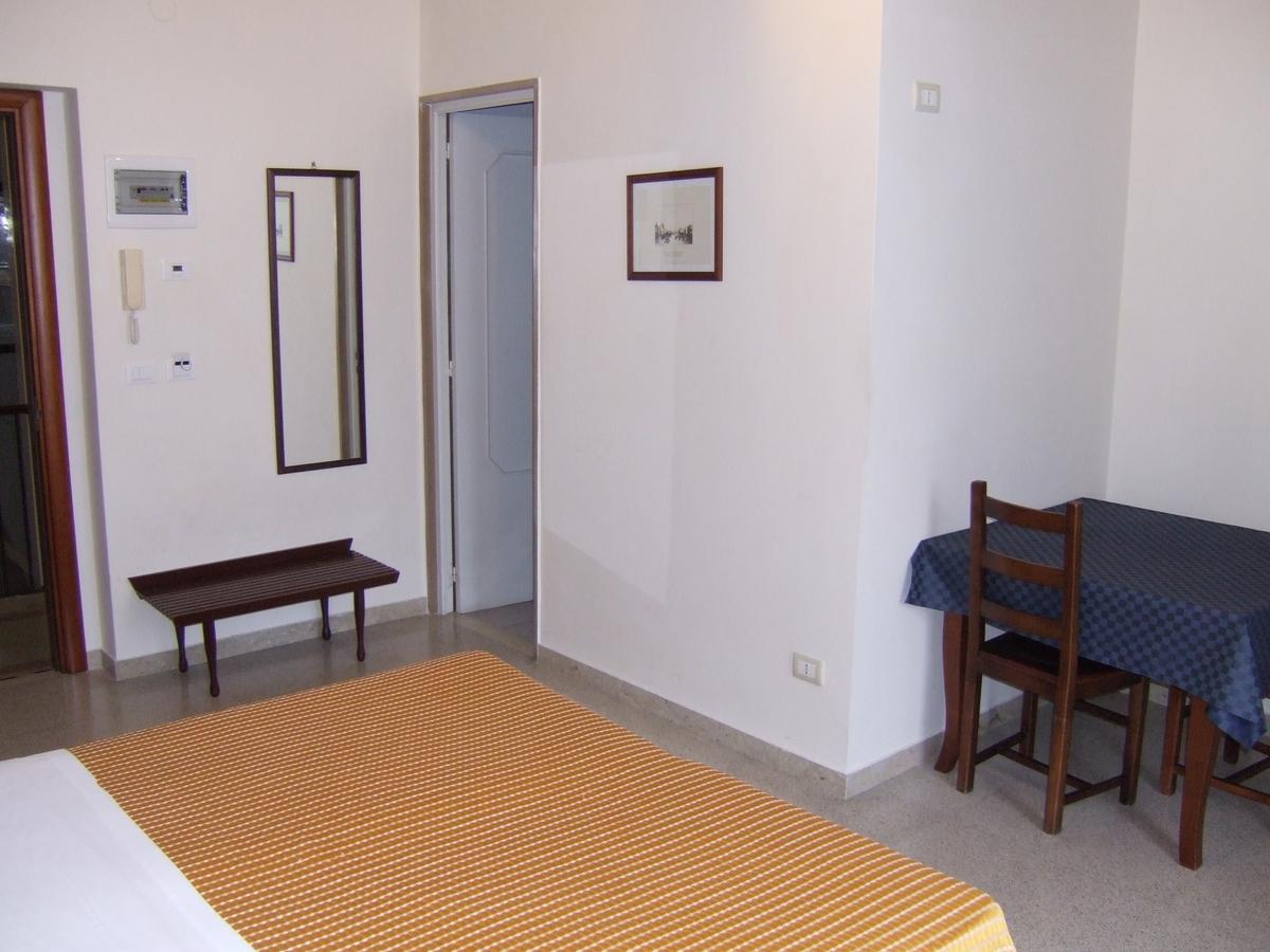 Albergo Lucy Trani Kamer foto